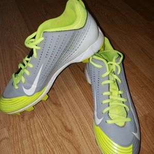 Mens Neon Nike Cleets Size 10